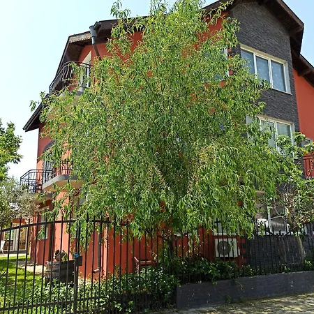 Guest house Sunflowers Pomorie