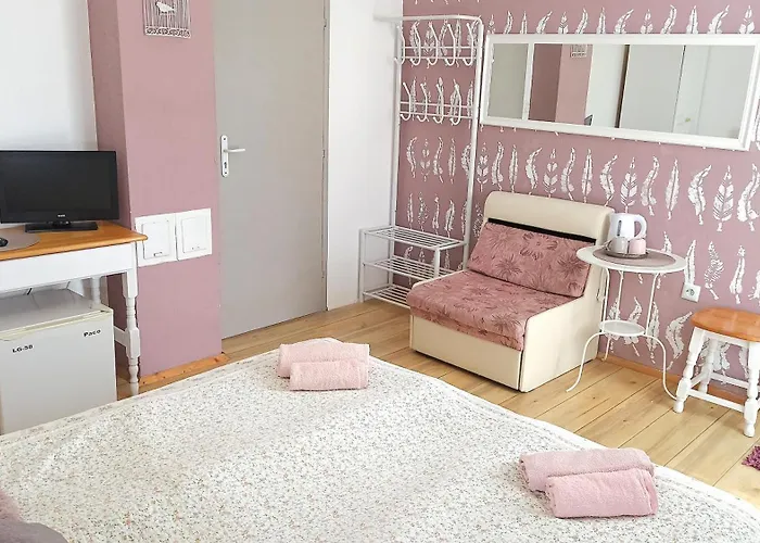 Sunflowers Gæstehus 3*